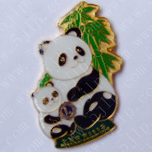 金屬熊貓徽章